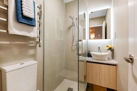 Photo of property in 3/114 Saddleback Rise, Murrays Bay, Auckland, 0630