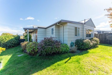 Photo of property in 18 Ward Place, Richmond Heights, Taupo, 3330