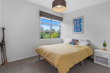 Photo of property in 21a Guildford Street, Burnside, Christchurch, 8053