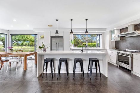 Photo of property in 842 South Head Road, South Head, Helensville, 0874