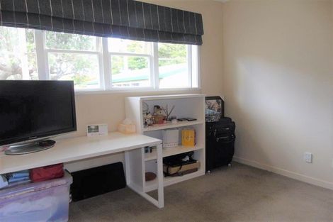 Photo of property in 5 Russell Street, Waterloo, Lower Hutt, 5011