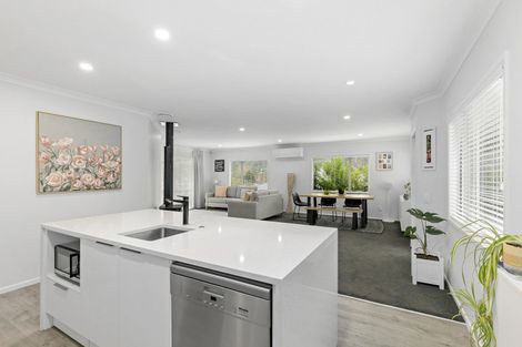 Photo of property in 31a Forest Road, Pinehaven, Upper Hutt, 5019