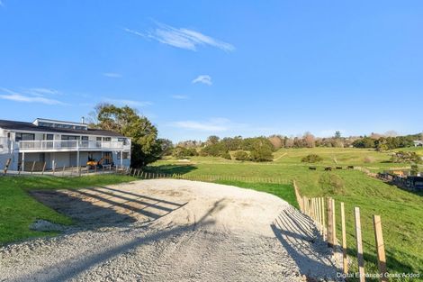 Photo of property in 14 Kaiwaka-mangawhai Road, Kaiwaka, 0975