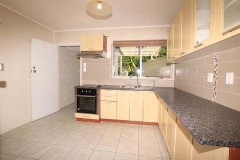 Photo of property in 2/3 Salisbury Road, Birkdale, Auckland, 0626