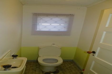 Photo of property in 2/44 Corunna Road, Milford, Auckland, 0620