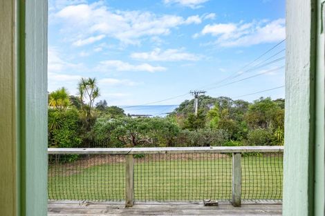 Photo of property in 8 Spray Crescent, Leigh, 0985