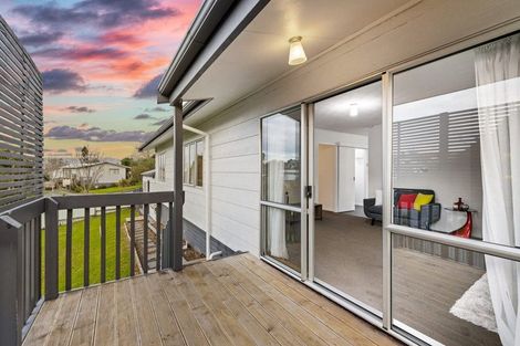 Photo of property in 24 Garton Drive, Massey, Auckland, 0614