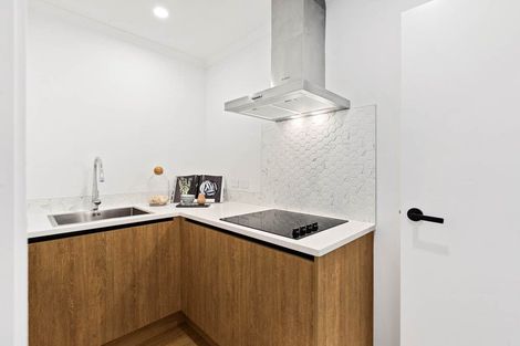 Photo of property in 7a Gambare Place, Wattle Downs, Auckland, 2103