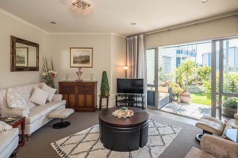 Photo of property in 4-u10 Seaview Road, Paraparaumu Beach, Paraparaumu, 5032