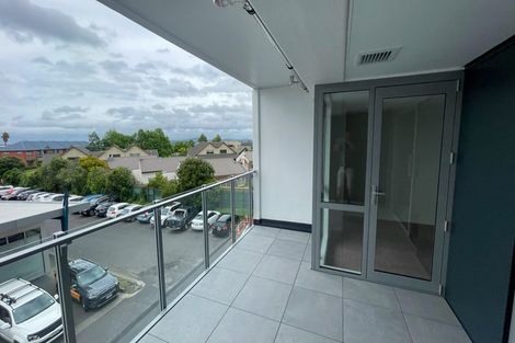 Photo of property in Bella Vista, 2f/84 Gunner Drive, Te Atatu Peninsula, Auckland, 0610