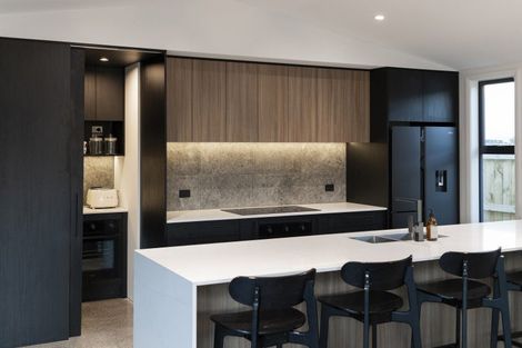 Photo of property in 3 Makakahi Street, Lytton West, 4071