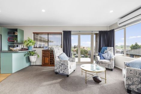Photo of property in 40 Greenfield Drive, Western Heights, Hamilton, 3200