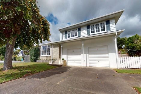 Photo of property in 1 Byrd Street, Levin, 5510