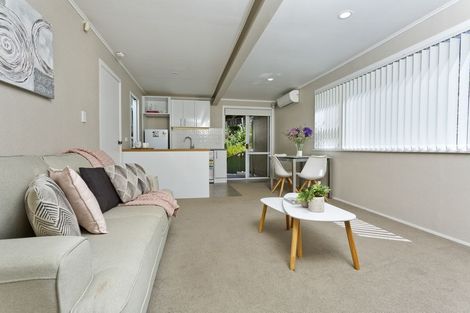 Photo of property in 36 Tilden Avenue, Hillcrest, Auckland, 0627