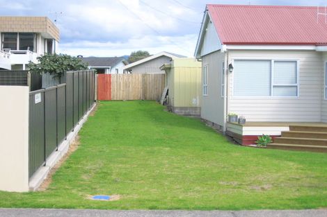 Photo of property in 303b Beach Road, Whangamata, 3620