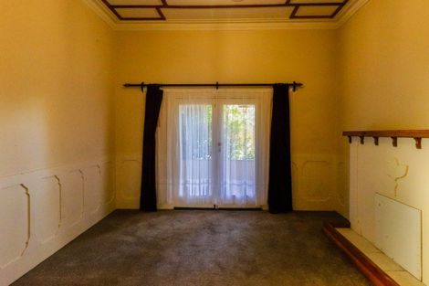 Photo of property in 292 Tay Street, Turnbull Thomson Park, Invercargill, 9810