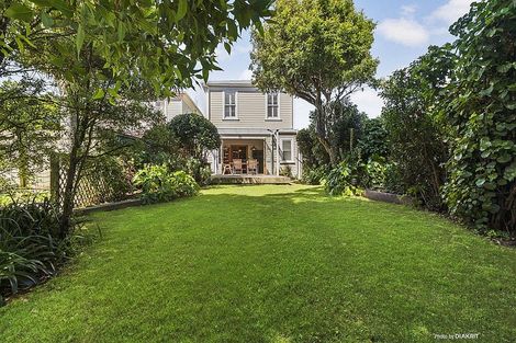 Photo of property in 164 Tasman Street, Mount Cook, Wellington, 6021