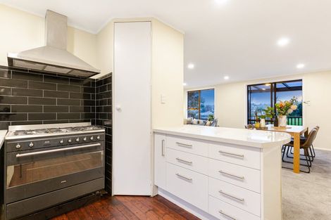 Photo of property in 2 Te Pene Avenue, Titahi Bay, Porirua, 5022