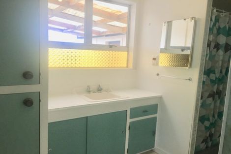 Photo of property in 15 Thomas Place, Foxton Beach, Foxton, 4815