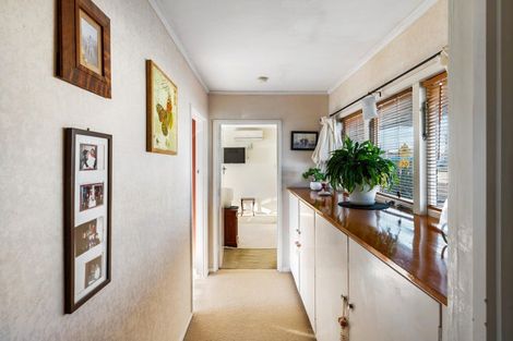 Photo of property in 35 Charles Street, Westshore, Napier, 4110