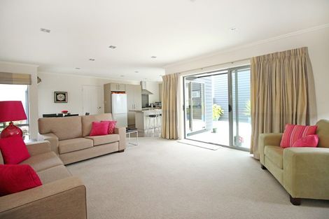 Photo of property in 23 Rosalie Terrace, Kelvin Grove, Palmerston North, 4414