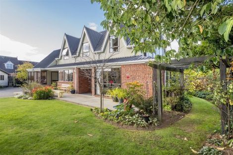 Photo of property in 3 Titoki Place, Levin, 5510