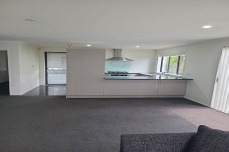 Photo of property in 14 Lane Cameron Place, Flat Bush, Auckland, 2019