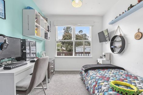 Photo of property in 4 Mariana Place, Glen Eden, Auckland, 0602