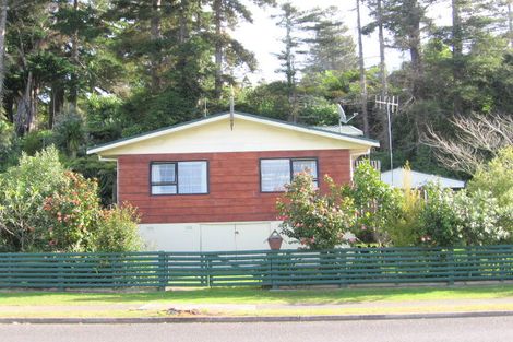 Photo of property in 103 Hilton Drive, Whangamata, 3620