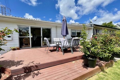 Photo of property in 2/24 Bedford Street, Te Atatu South, Auckland, 0610