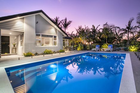 Photo of property in 129 Ostrich Farm Road, Pukekohe, 2676