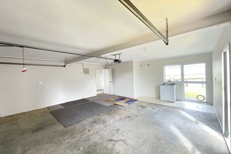 Photo of property in 2/34 Simmental Crescent, Somerville, Auckland, 2014