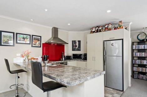 Photo of property in 46e Percy Road, Papamoa Beach, Papamoa, 3118