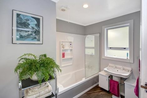 Photo of property in 3 Glengyle Street, Vauxhall, Dunedin, 9013