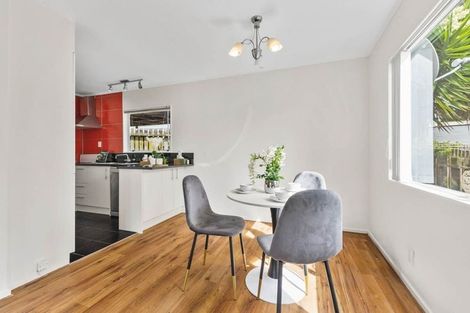 Photo of property in 2/39 Bayview Road, Bayview, Auckland, 0629