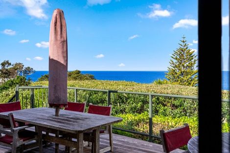 Photo of property in 14 Penguin Street, Leigh, Warkworth, 0985