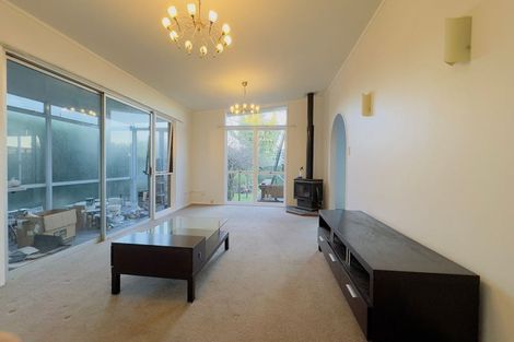 Photo of property in 247 Forrest Hill Road, Forrest Hill, Auckland, 0620