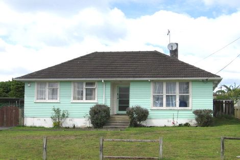 Photo of property in 32 Hayman Place, Beach Haven, Auckland, 0626