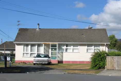 Photo of property in 38 Ngata Grove, Trentham, Upper Hutt, 5018