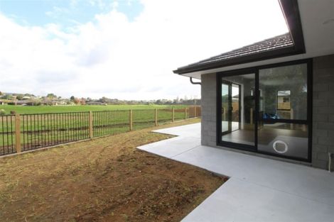 Photo of property in 15 Lomay Place, Te Puke, 3119
