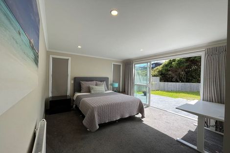 Photo of property in 18 Banks Boulevard, Whitby, Porirua, 5024