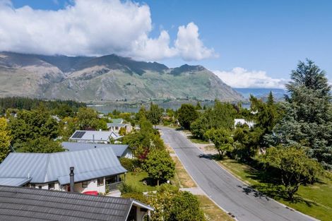 Photo of property in 68 Hunter Crescent, Wanaka, 9305