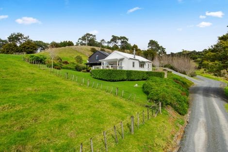 Photo of property in 395a Matakana Valley Road, Matakana, Warkworth, 0985