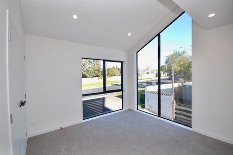 Photo of property in 9b Arran Road, Browns Bay, Auckland, 0630