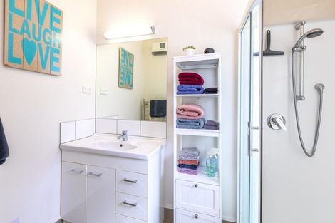 Photo of property in 114 Avondale Road, Taradale, Napier, 4112