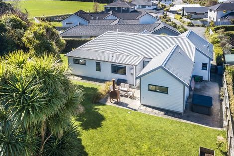 Photo of property in 50 Resolution Drive, Whitby, Porirua, 5024
