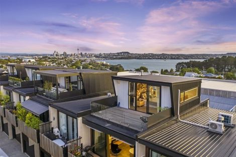 Photo of property in Sugar Lane Apartments, 11/31 Rawene Road, Birkenhead, Auckland, 0626