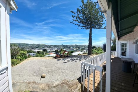 Photo of property in 10 Chesterton Street, Johnsonville, Wellington, 6037