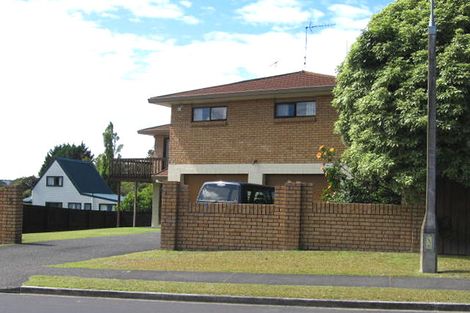 Photo of property in 3 Weetman Drive, Browns Bay, Auckland, 0630