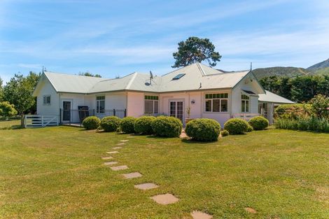 Photo of property in 274 Underhill Road, Tauwharenikau, Featherston, 5773